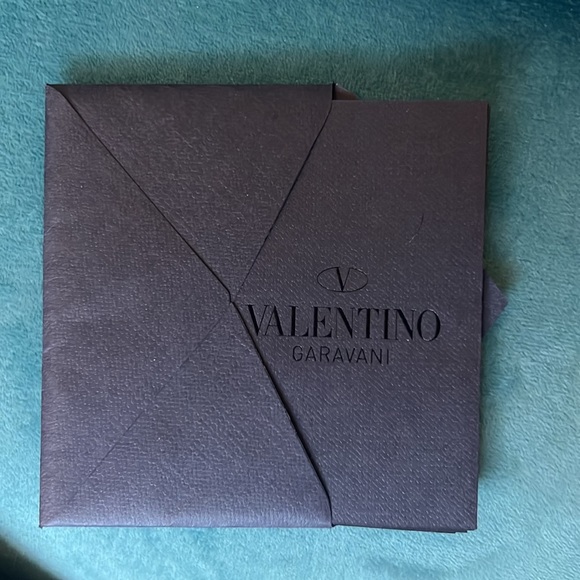 Valentino Garavani- Men’s Rockstud Messenger Bag; Camo Canvas; Large: Army White - Picture 4 of 13